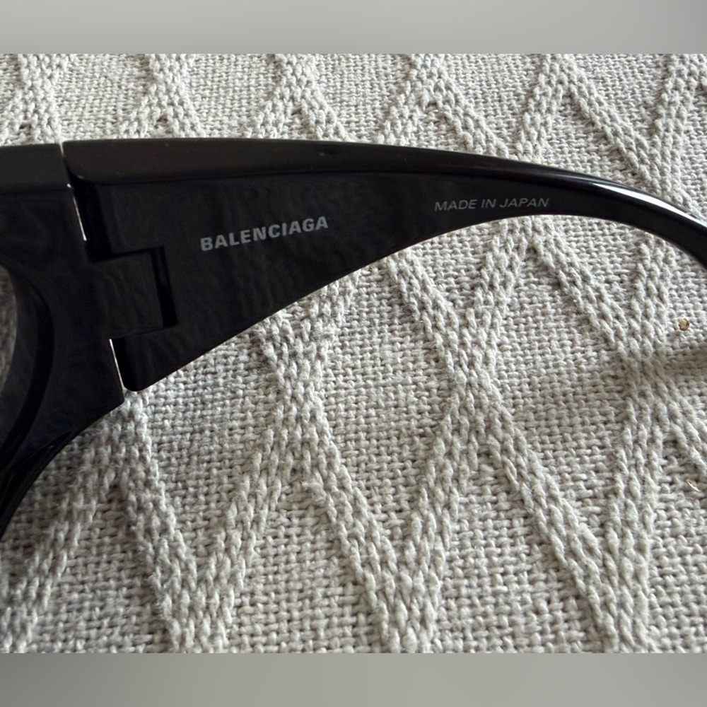 Balenciaga BB0154S Extreme Butterfly Sunglasses Black - Picture 8 of 10